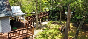 Creek House Hideaway W/ NEW HOT TUB 
