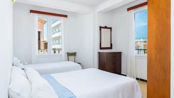 3 habitaciones, tabla de planchar con plancha y wifi gratis