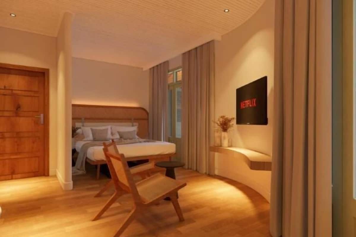 In-room safe, desk, iron/ironing board (on request), free WiFi