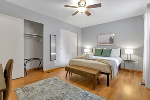 2 habitaciones, tabla de planchar con plancha, wifi y ropa de cama 