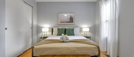 2 chambres, fer et planche Ă repasser, Wi-Fi, literie fournie