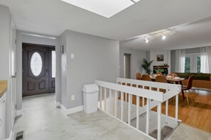 Interior - The Highmeadow Retreat (Gahanna)