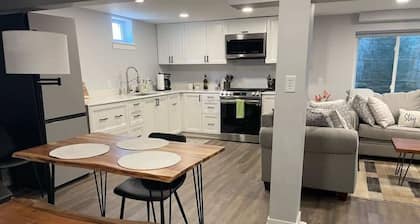 Chic Modern Stay: The Perfect Boiler Up Stay!