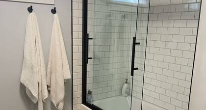 Chic Modern Stay: The Perfect Boiler Up Stay!
