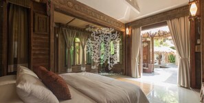 Nacarawadee 4-Bedroom Pool Villa | 免费迷你吧物品、客房内保险箱、办公桌、隔音