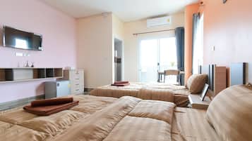 Habitación Deluxe con 2 camas individuales | Escritorio y wifi gratis