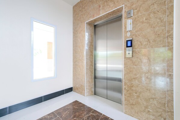 Reception - The Wish Hotel (Chachoengsao)