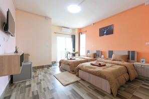 Deluxe Twin Room | Desk, free WiFi - The Wish Hotel (Chachoengsao)