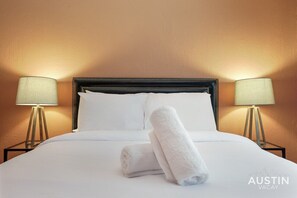 1 chambre, bureau, fer et planche à repasser, accès au Wi-Fi (inclus)