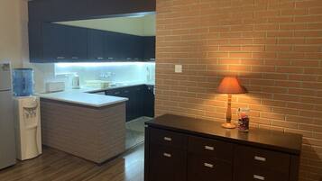 Microwave, oven