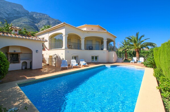 Pool - Luxury all inclusive villa in Denia with Panoramic Views (Denia)