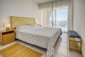 2 bedrooms, iron/ironing board, free WiFi