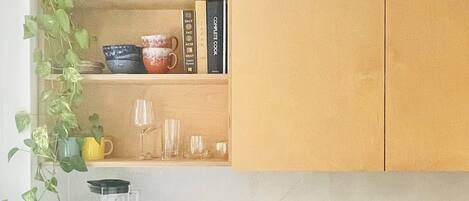 Kühlschrank, Ofen, Herdplatte, Geschirrspüler