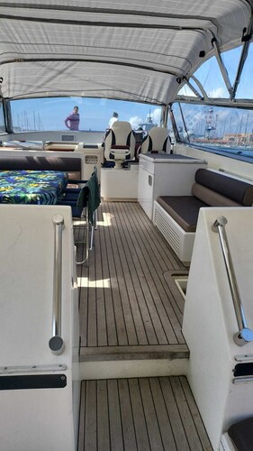 Yacht Dans la Baie de St Tropez