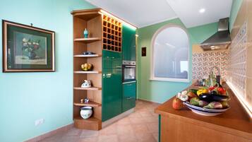 Réfrigérateur, four, plaque de cuisson, lave-vaisselle