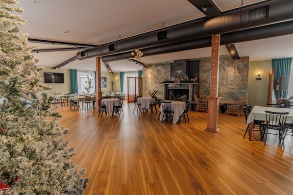 مطعم