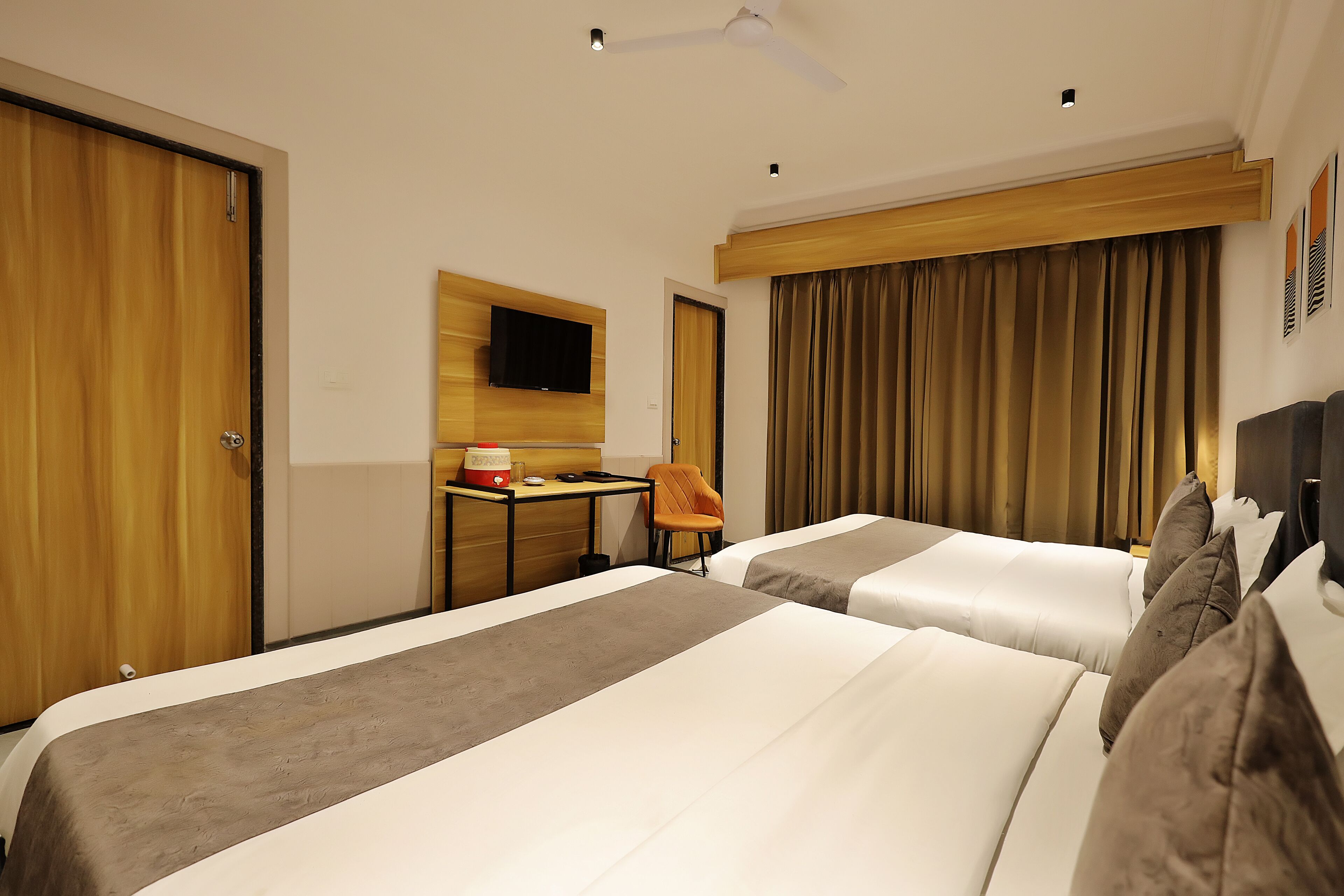 Foto - Hotel Sparkle Inn Just 400 Meters From Udaipur Railway Station