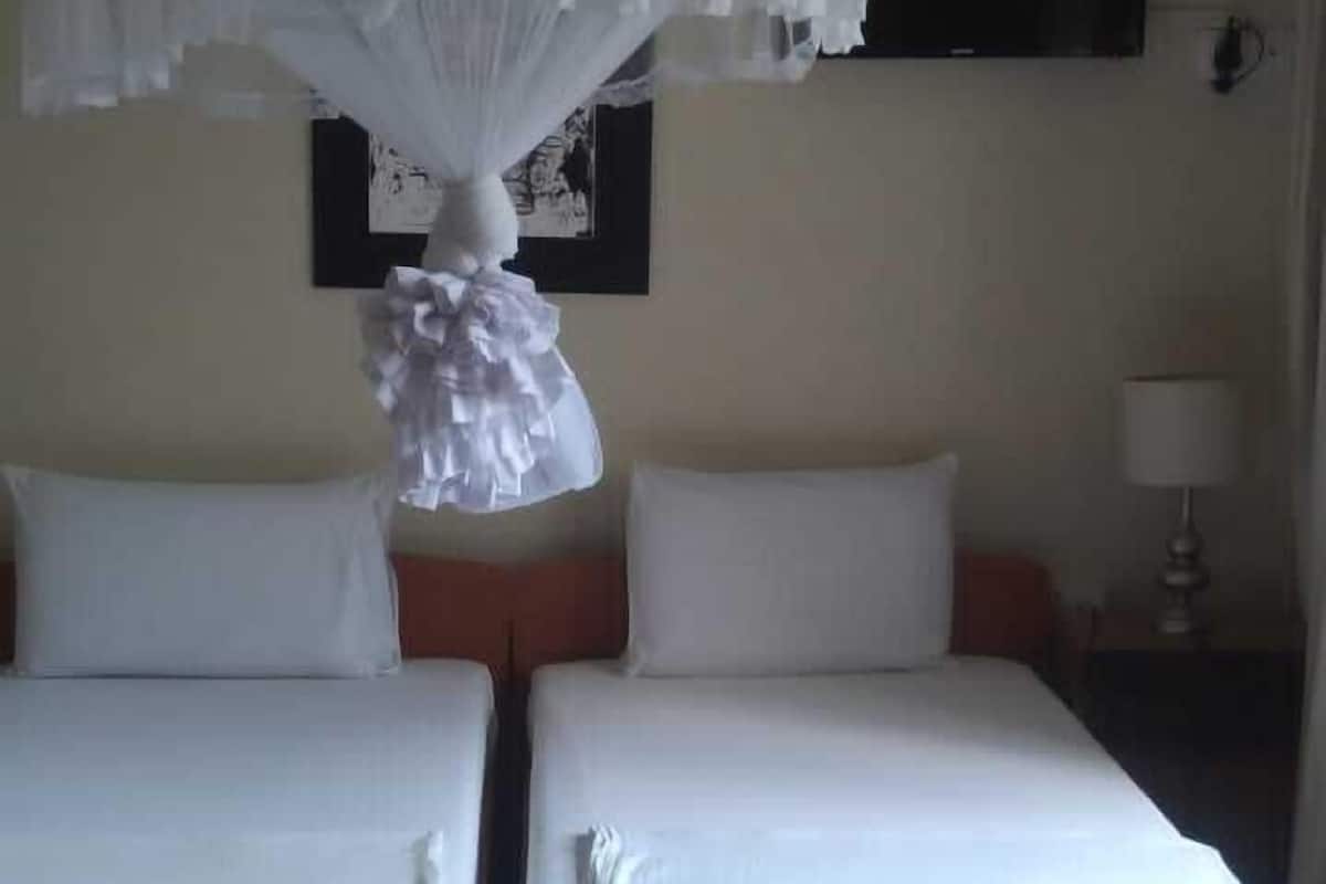 1 bedroom, minibar, individually furnished, desk