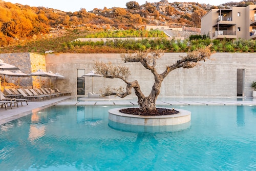 Elios Hill - Sun Kissed Happiness