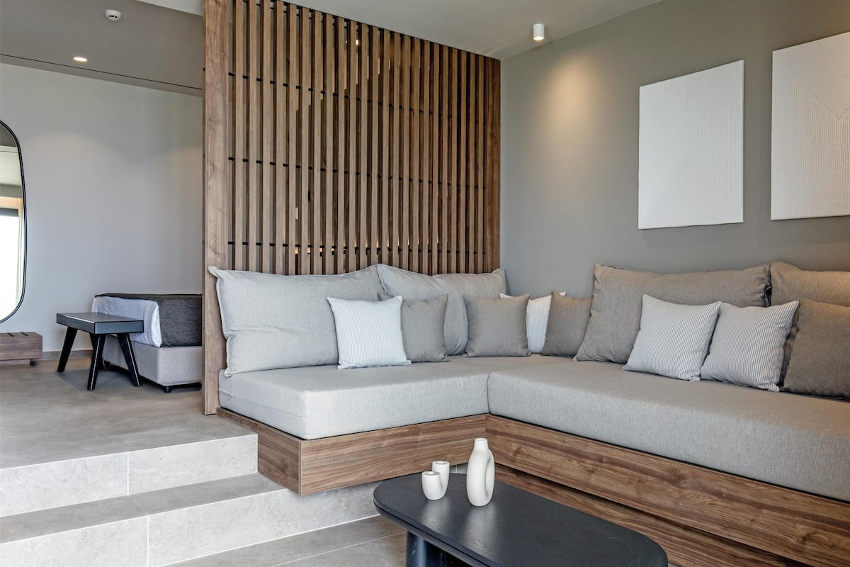 Family Suite | 1 bedroom, premium bedding, in-room safe, individually decorated