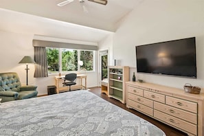 2 bedrooms, desk, iron/ironing board, free WiFi