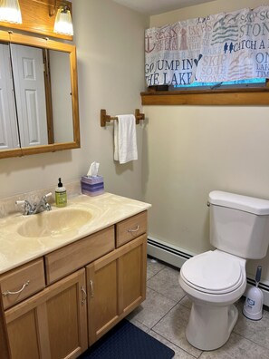 Shower, hair dryer, towels, soap - Sunset Cove II (Poland)