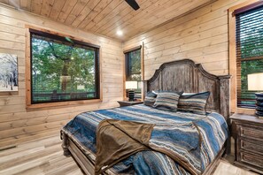 5 habitaciones, tabla de planchar con plancha y cuna de viaje