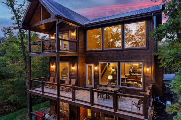★ "This property was exactly as listed! BEAUTIFUL!!"