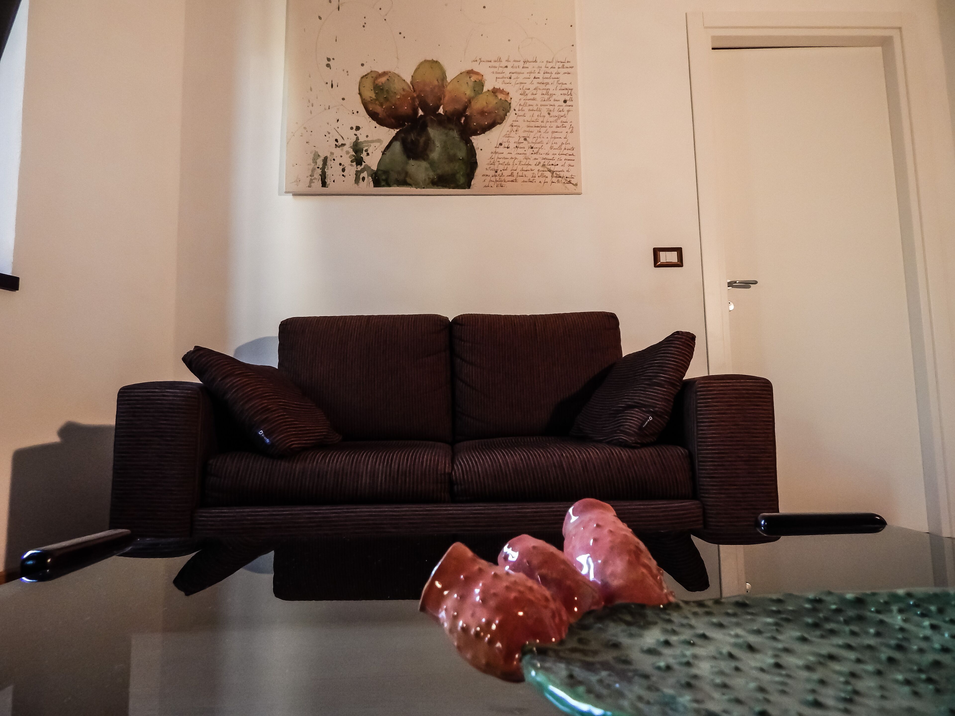 Camera familiare | Area soggiorno | Smart TV 42 pollici con canali digitali