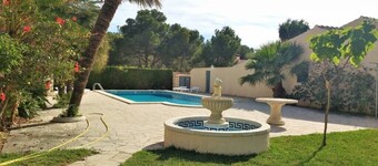 Villa Antonia, Avec Piscine Privee ET Wifi, A 350m Plage