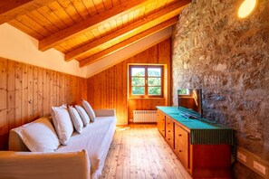 2 chambres, fer et planche Ă repasser, Wi-Fi gratuit, draps fournis