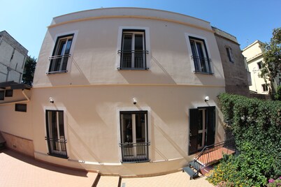 Villa Capodimonte Hill