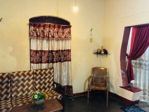 Interior - Rithmin Colonial House (Matara)
