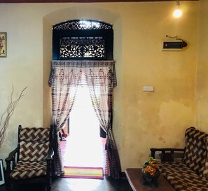 Interior - Rithmin Colonial House (Matara)