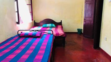 5 chambres, draps fournis