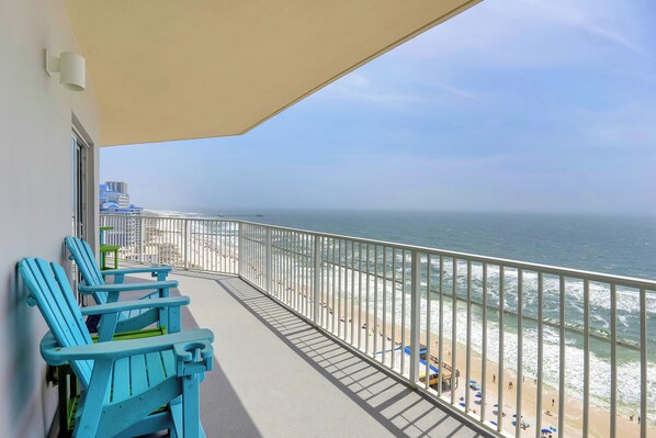 Property grounds - Gulf Front | Private Balcony | Seawind 1604 (Gulf Shores)