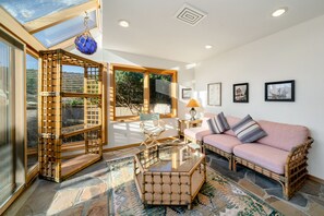 Smart TV, fireplace, DVD player, books
