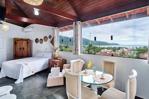 Living area - Chalés Mirante da Lagoinha (Ubatuba)