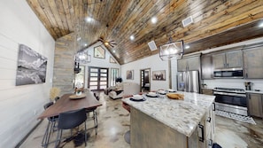 Interior - Luxury Hochatown Cabin w/ EV Charger | Near Broken Bow Lake (Broken Bow)