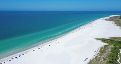 Jamaica Royale #11- Everything NEW, 3 Heated Pools, Right on the Beach!