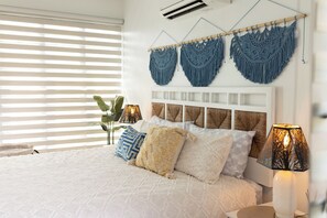 2 عدّة غرف نوم ومكواة/لوح كي وسرير سفر وواي فاي مجانًا