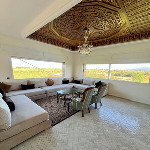 Biancheria da letto di alta qualità, minibar, con stile personalizzato