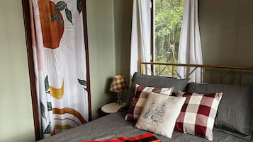 2 bedrooms, free WiFi, bed sheets