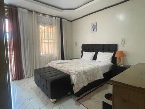 House | 4 bedrooms, free WiFi, bed sheets - Affordable Homes Kigali (Kigali)