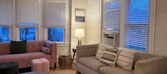 Newly renovated in the heart of Kennett Square. 3 miles from Longwood Gardens