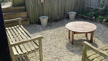 Cottage | Property grounds