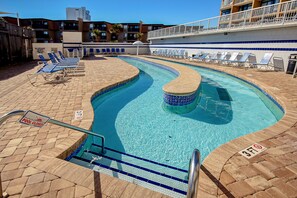 Innenpool, beheizter Pool