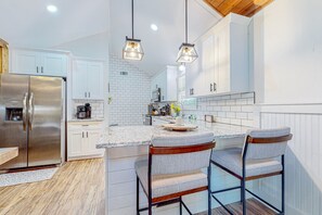 Fridge, microwave, oven, stovetop - The Happy Place | Cabin in Blue Ridge with sweeping mountain views & hot tub (Blue Ridge)