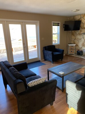 Smart TV, fireplace, DVD player, video library