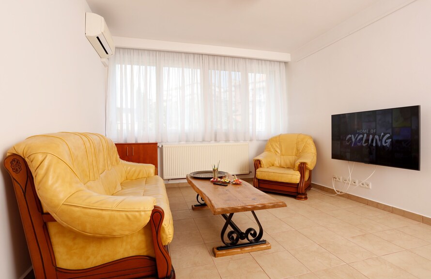 Premium One-bedroom Suite In The Heart Of Bucharest - Boekarest